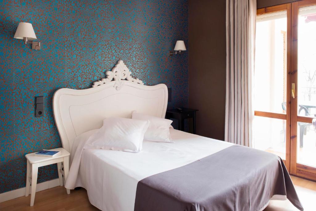 Hospedium Hostal Un Punto Chic 우에스카 객실 사진