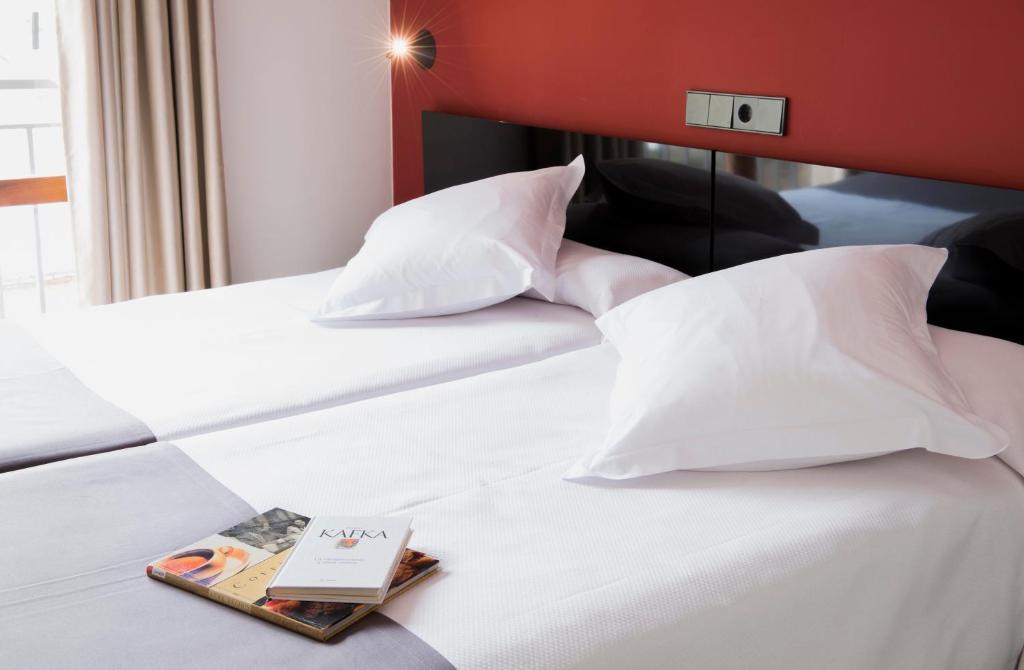 Hospedium Hostal Un Punto Chic 우에스카 객실 사진