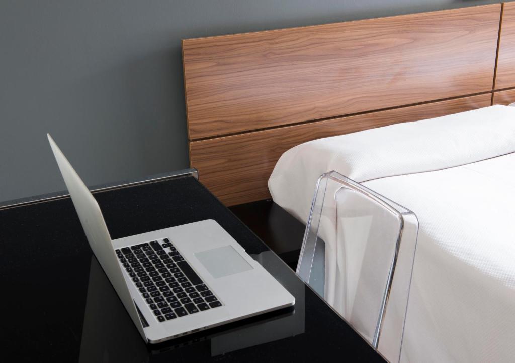 Hospedium Hostal Un Punto Chic 우에스카 객실 사진