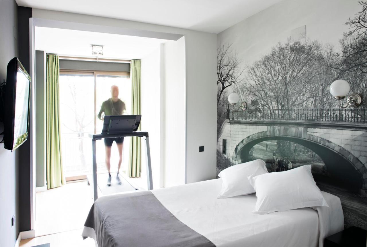 Hospedium Hostal Un Punto Chic 우에스카 객실 사진